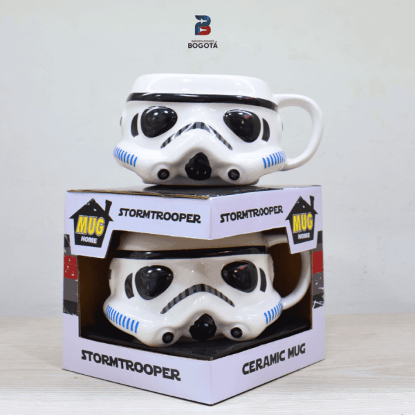 Mug Stormtrooper Star Wars coleccionable en cerámica con casco imperial tridimensional
