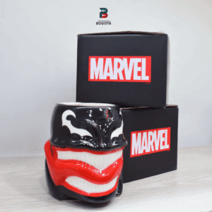 Mug cabeza Venom en cerámica 3D negro con ojos blancos y gran lengua roja
