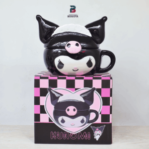 Mug Kuromi Sanrio coleccionable en cerámica con diseño tridimensional kawaii