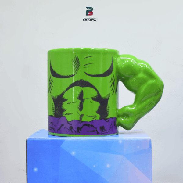 Mug Hulk Marvel coleccionable en cerámica con torso y brazo en relieve