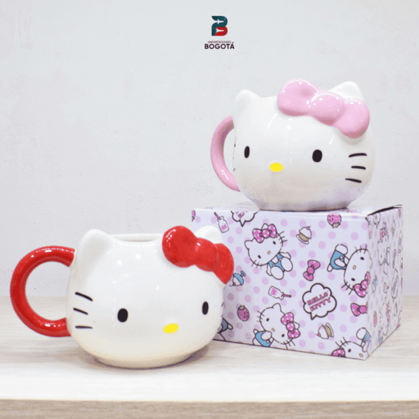 Mug Hello Kitty coleccionable en cerámica con diseño kawaii tridimensional
