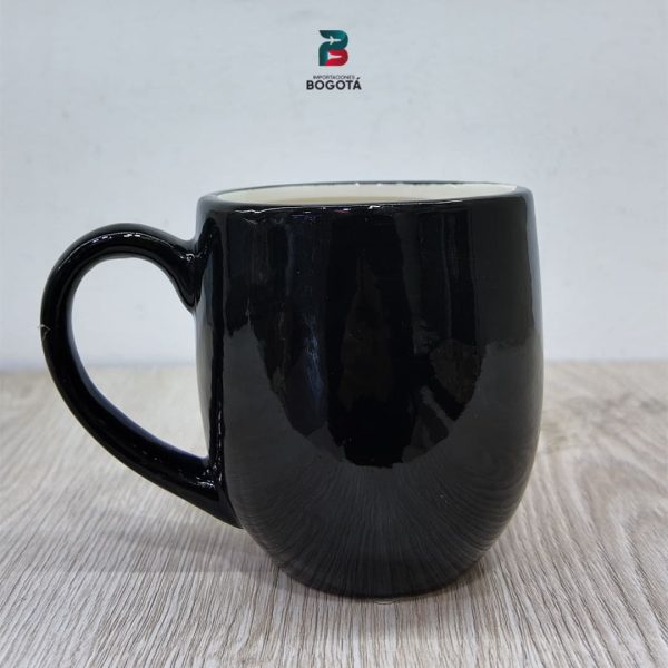 Mug Ghostbusters negro — vista posterior con interior blanco | Importaciones Bogotá