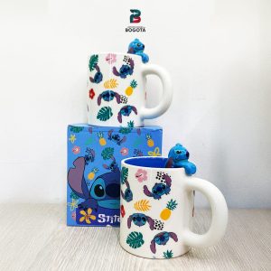 Mug Stitch Estampado Tropical con Figura 3D